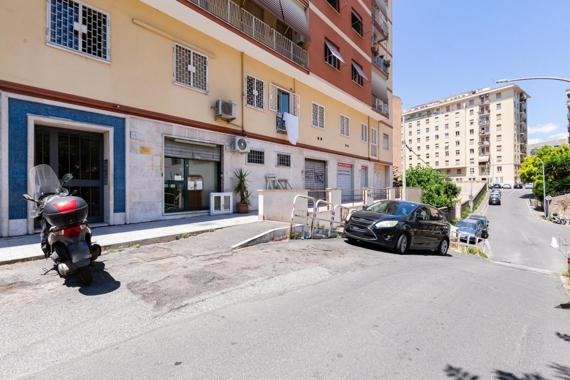 The Pope's Oasis Near Trastevere And Historical Center Apartment Rom